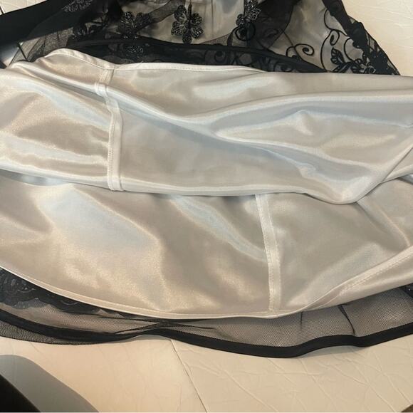 R&M Richards Sheer Black Metallic Floral Party Event Dress NWT Size 8 - Picture 7 of 14